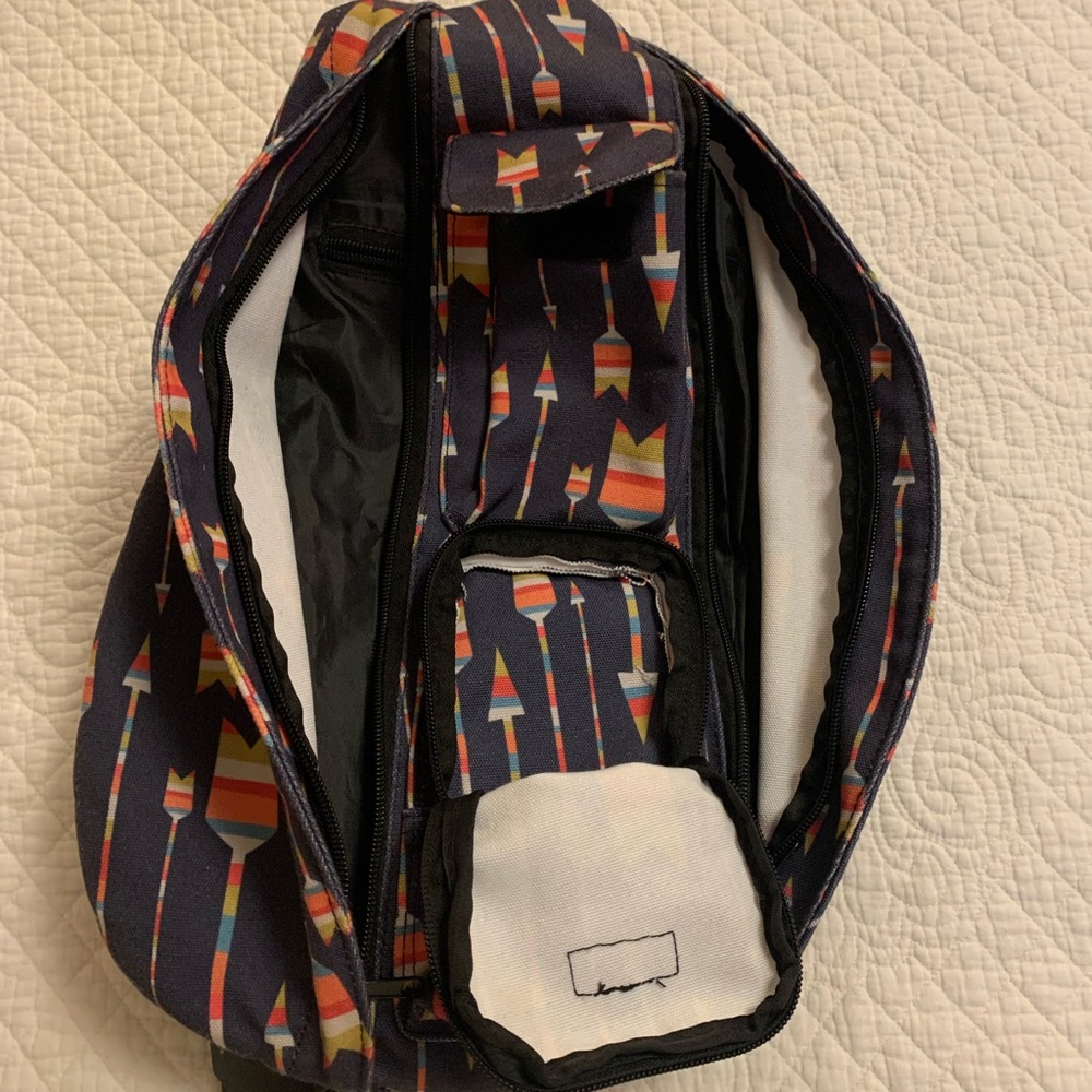 Men's Arrow Pattern Rope Sling Backpack - Navy Multicolor - Picture 2 of 8